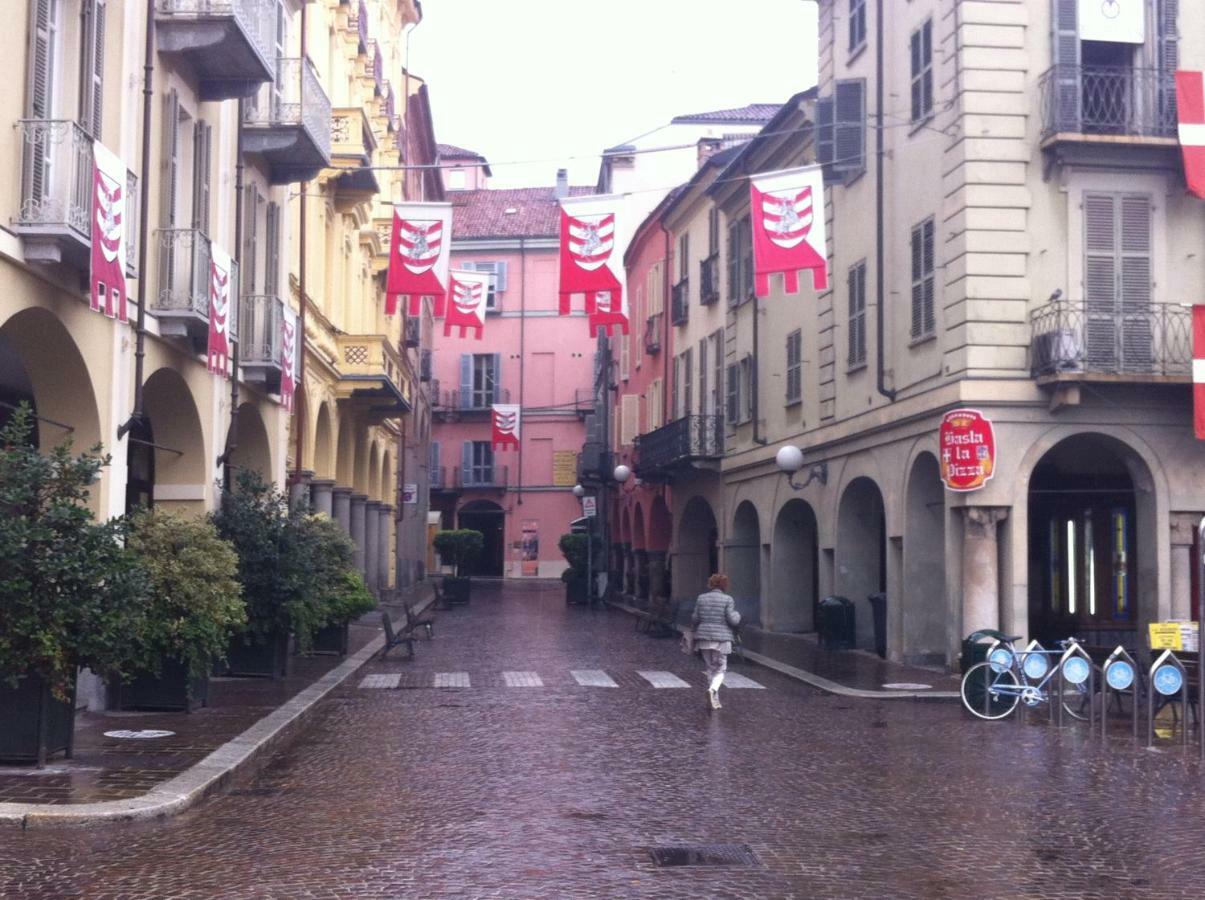 Appartamento In Centro Storico 아스티 외부 사진
